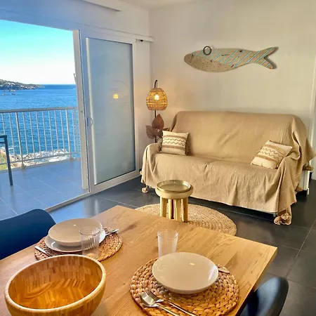Delfin 8f Apartment Roses