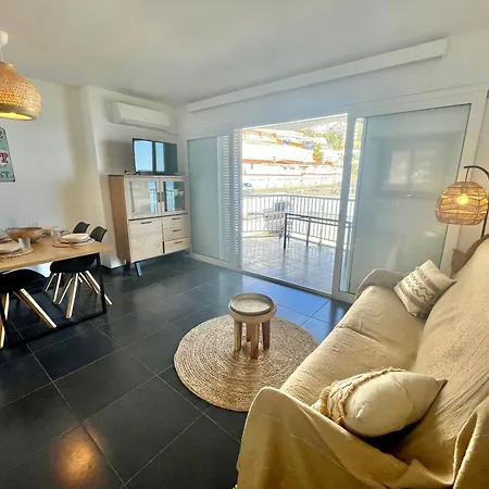 Apartment Delfin 8f Roses